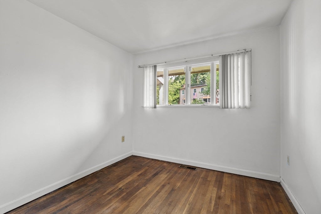 11 Saint Marys Rd, Burlington, MA, 11 Saint Marys Rd, Burlington, MA Photo #16
