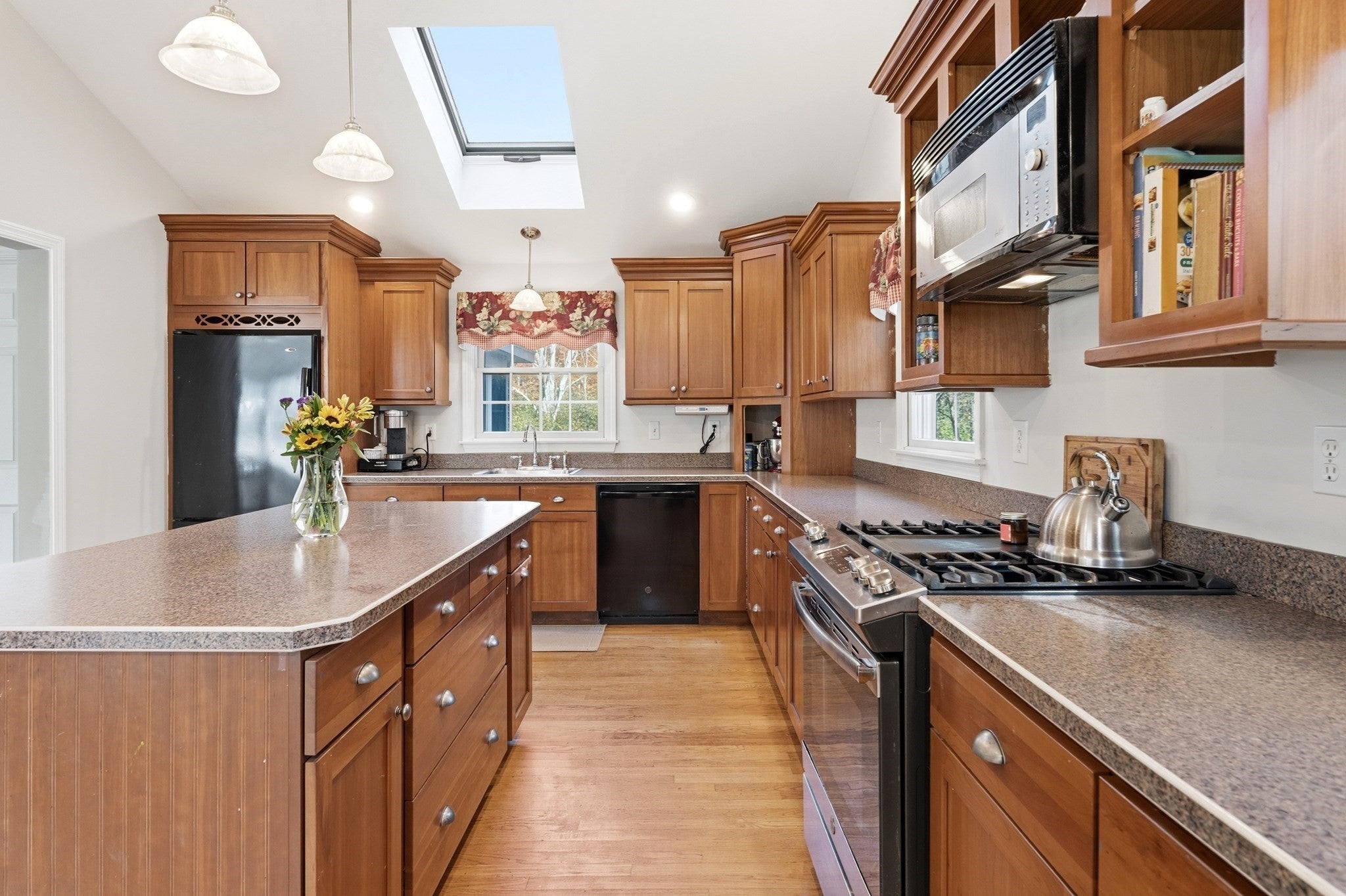 939 Hildreth Street, Dracut, MA, 939 Hildreth Street, Dracut, MA Photo #8