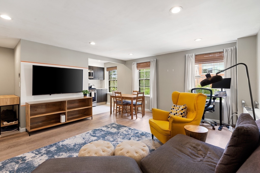 17 Bowdoin St. 4-C