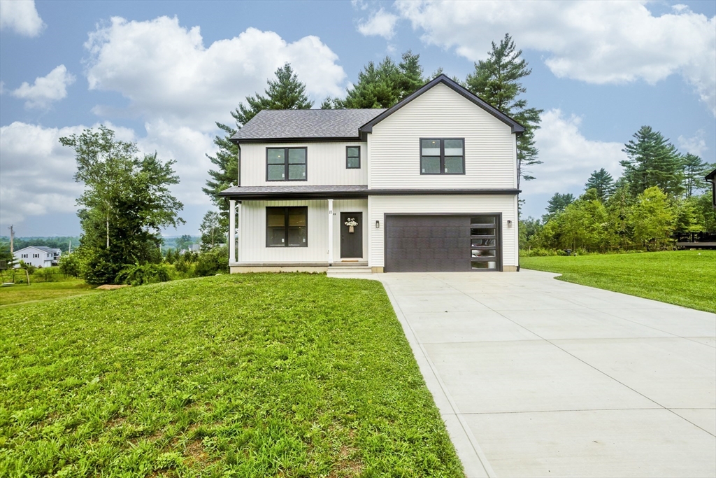11 Woodland Lane