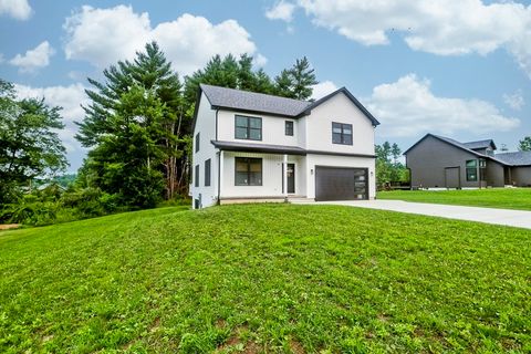 Photo of 11 Woodland Lane, Belchertown, MA 01007 (MLS # 73551554)