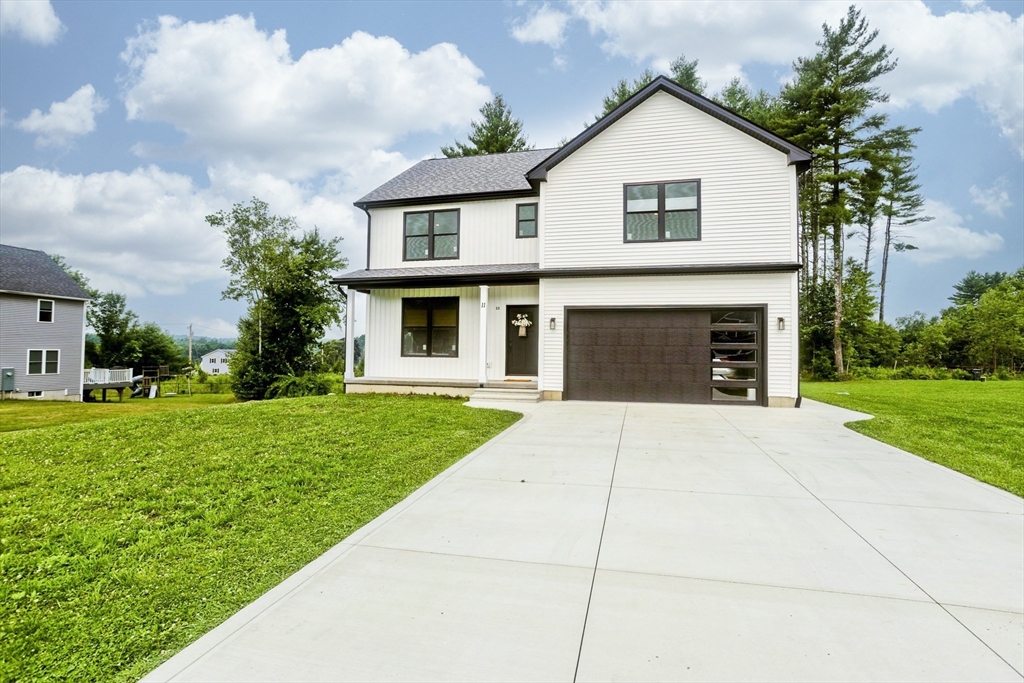 11 Woodland Lane
