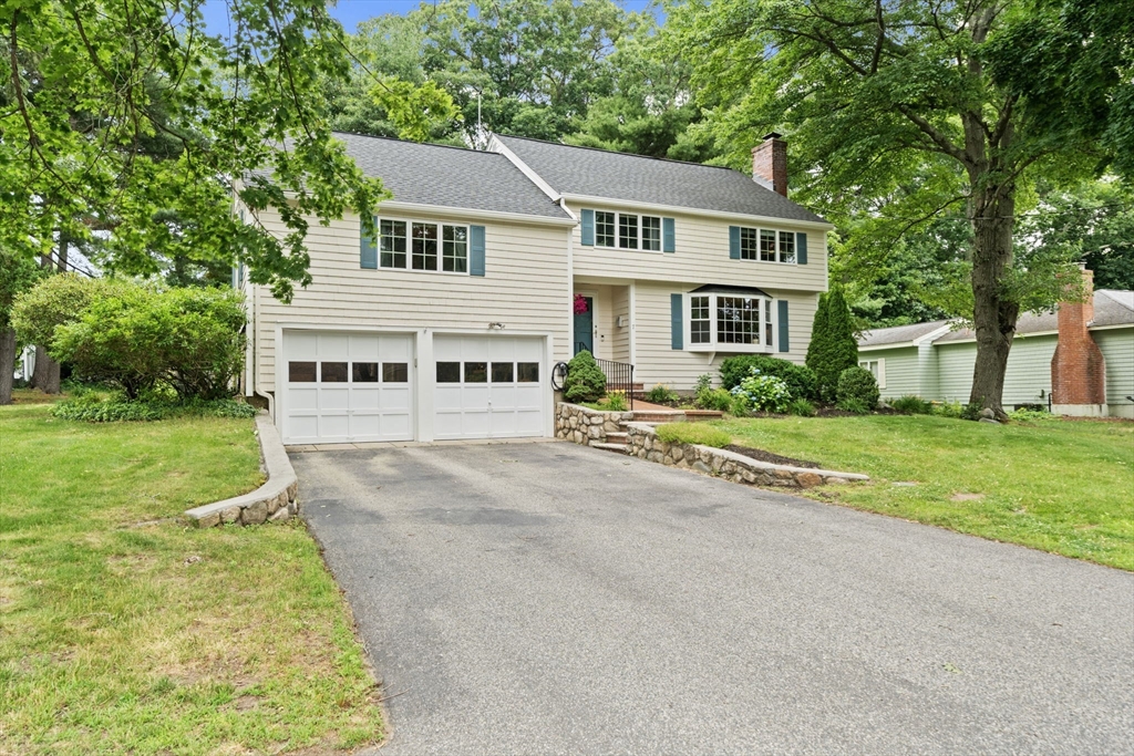 7 Trickett Rd