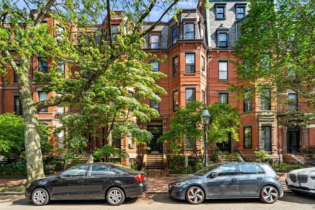 236 Marlborough St 1