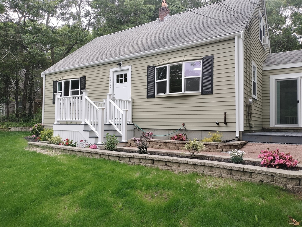 1092 State Rd
