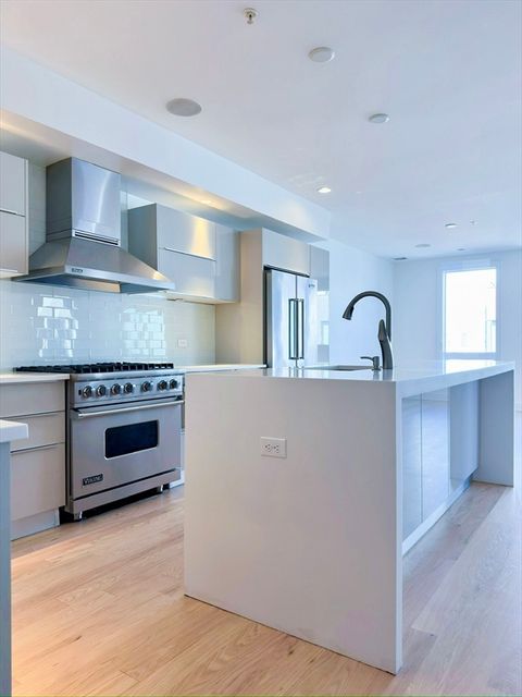 403 W 1st St Unit 201, Boston, MA 02127 - MLS#: 73350288