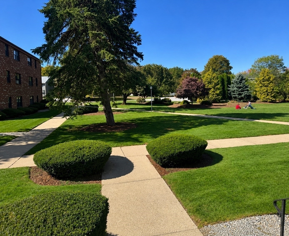 14C Mayberry #1, Westborough, MA Photo #2