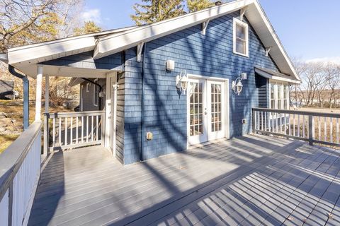 Photo of 2 Mystic St, Worcester, MA 01607 (MLS # 73459401)