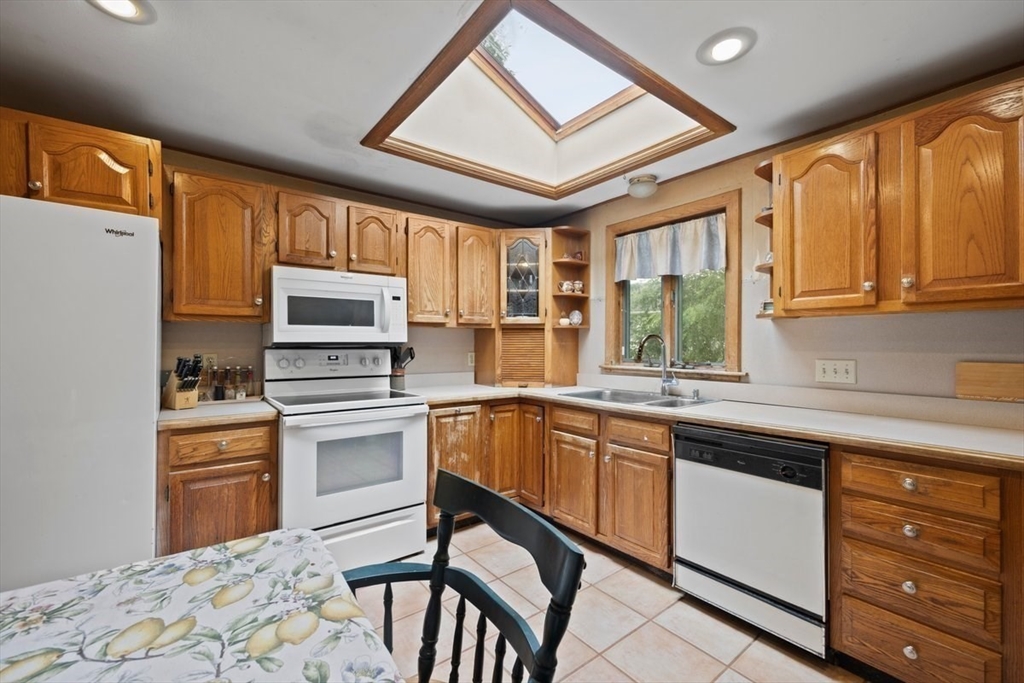 143 Ellis Cir