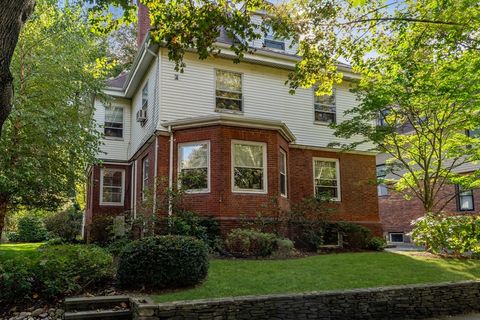 Photo of 105 Babcock St, Brookline, MA 02446 (MLS # 73484057)