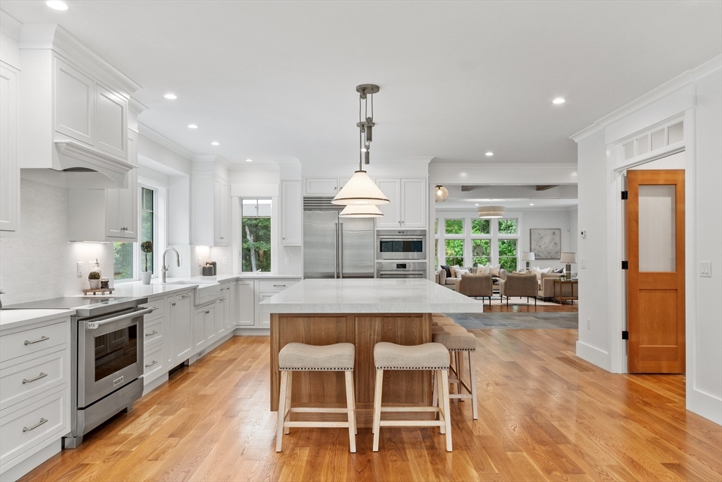 61 Lindsay Pond Road