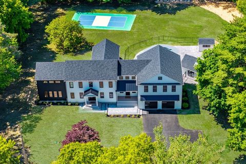 22 Fordville Rd Duxbury MA 02332