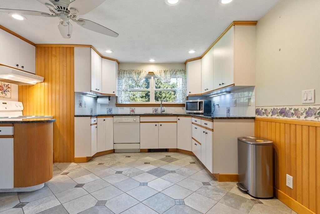 19 Rowley Hill Rd, Sterling, MA Photo #14