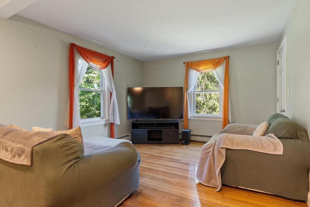 19 Rowley Hill Rd, Sterling, MA Photo #4