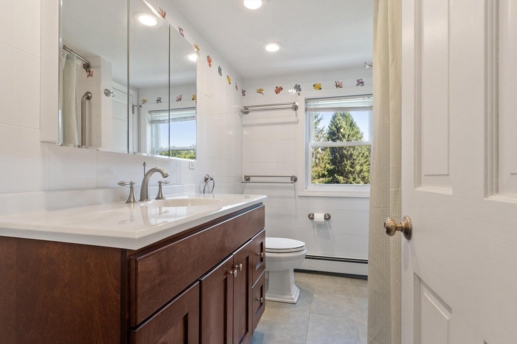 19 Rowley Hill Rd, Sterling, MA Photo #21