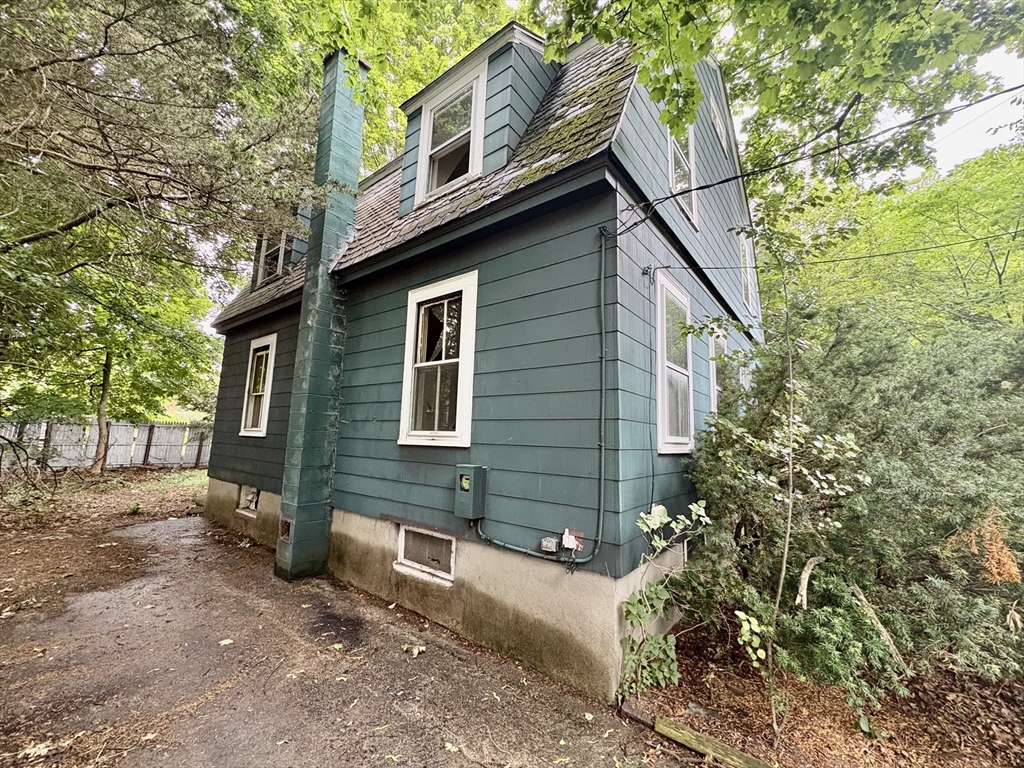 51 Damon Street