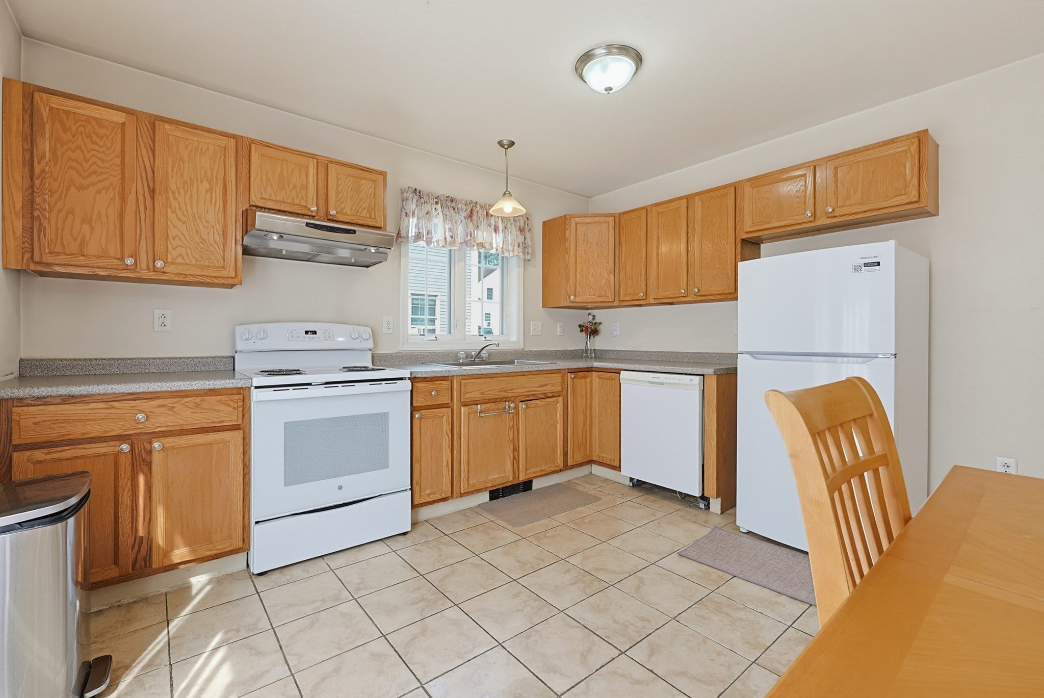 474 Plantation St, Worcester, MA Photo #9