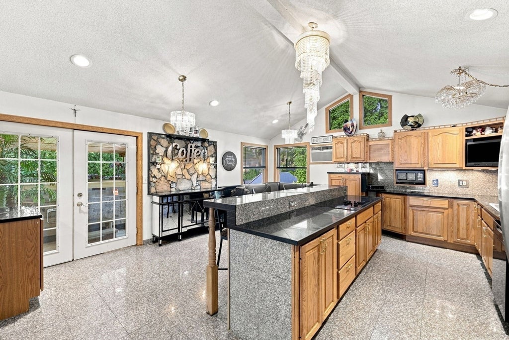 688 S West St, Agawam, MA, 688 S West St, Agawam, MA Photo #18