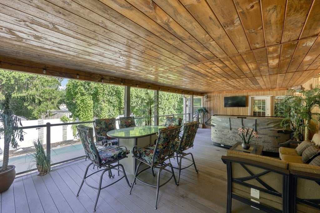 688 S West St, Agawam, MA, 688 S West St, Agawam, MA Photo #9