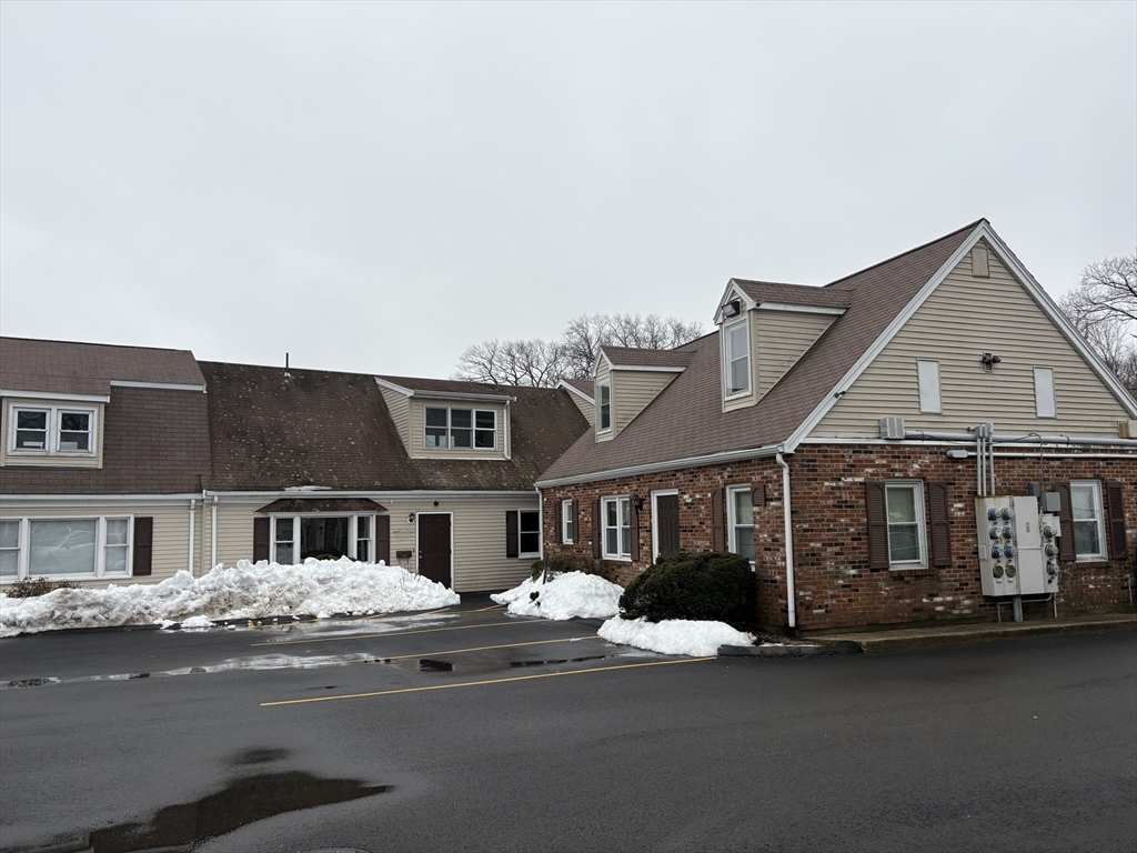 775 Pleasant Street 12