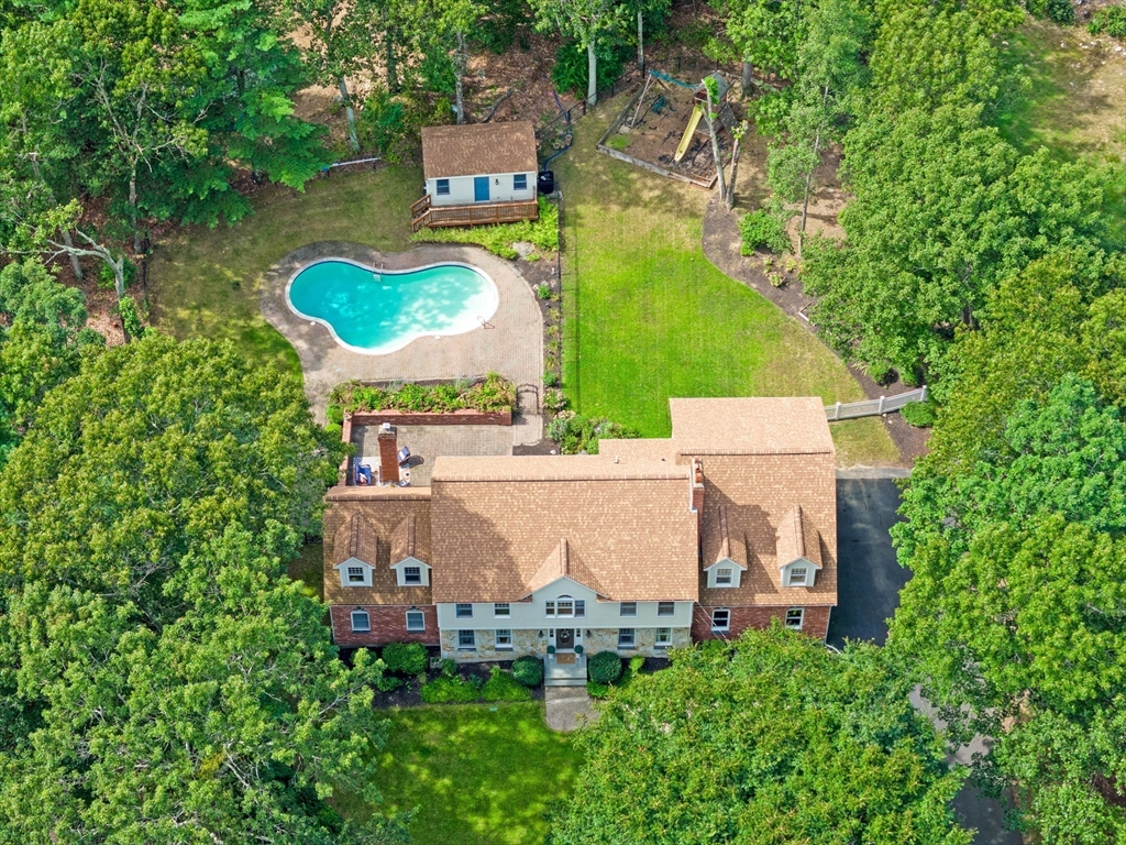 5 Mountain Rock Ln