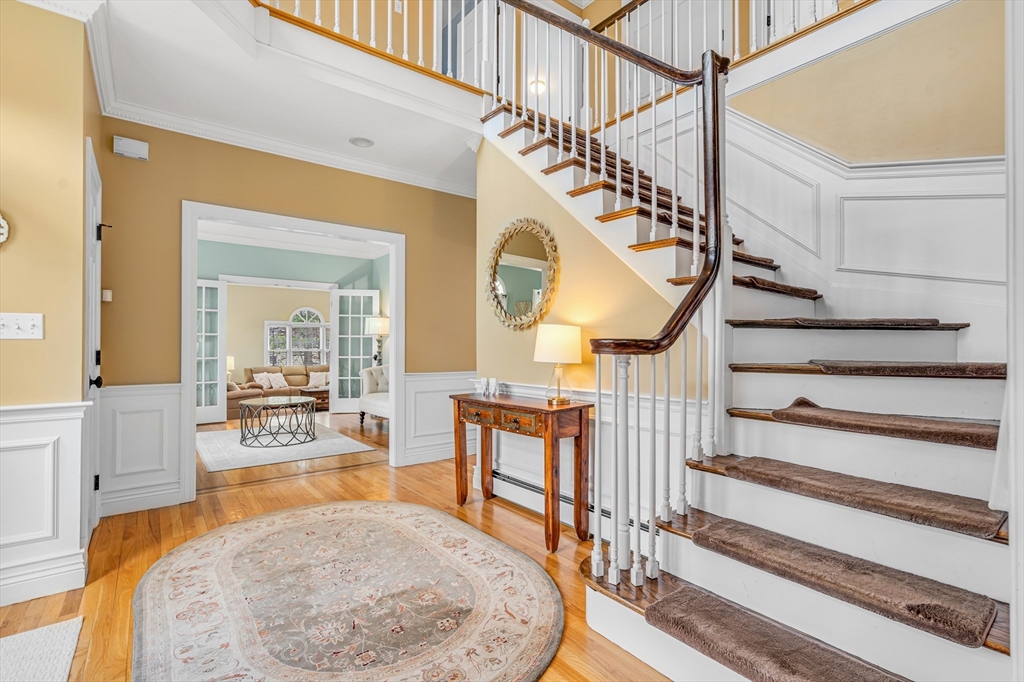 5 Mountain Rock Ln