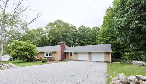 134 W Bacon St Plainville MA 02762