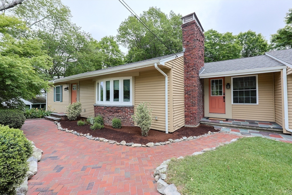 134 W Bacon St