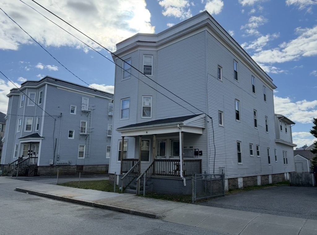 513-515 Whipple Street