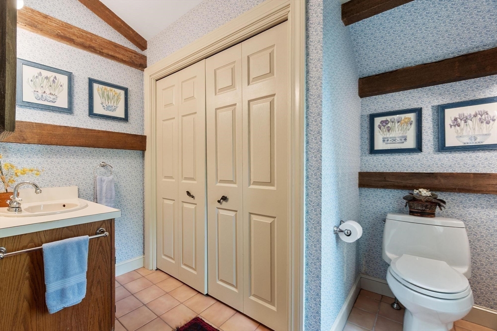 4 Apple Blossom Road, Andover, MA Photo #11