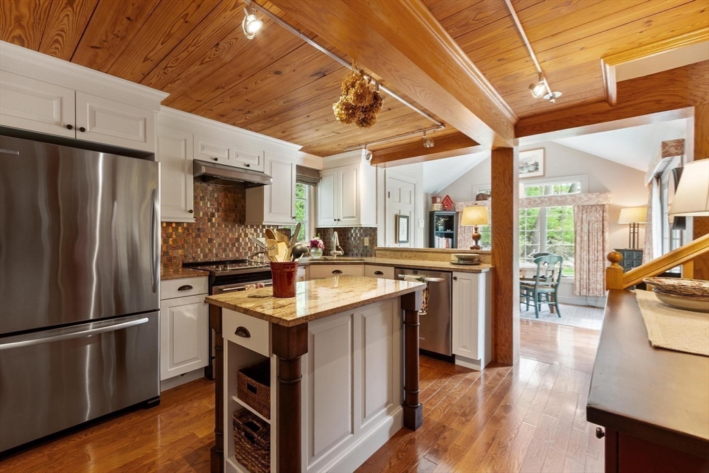 4 Apple Blossom Road, Andover, MA Photo #9