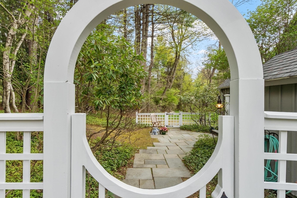 4 Apple Blossom Road, Andover, MA Photo #35