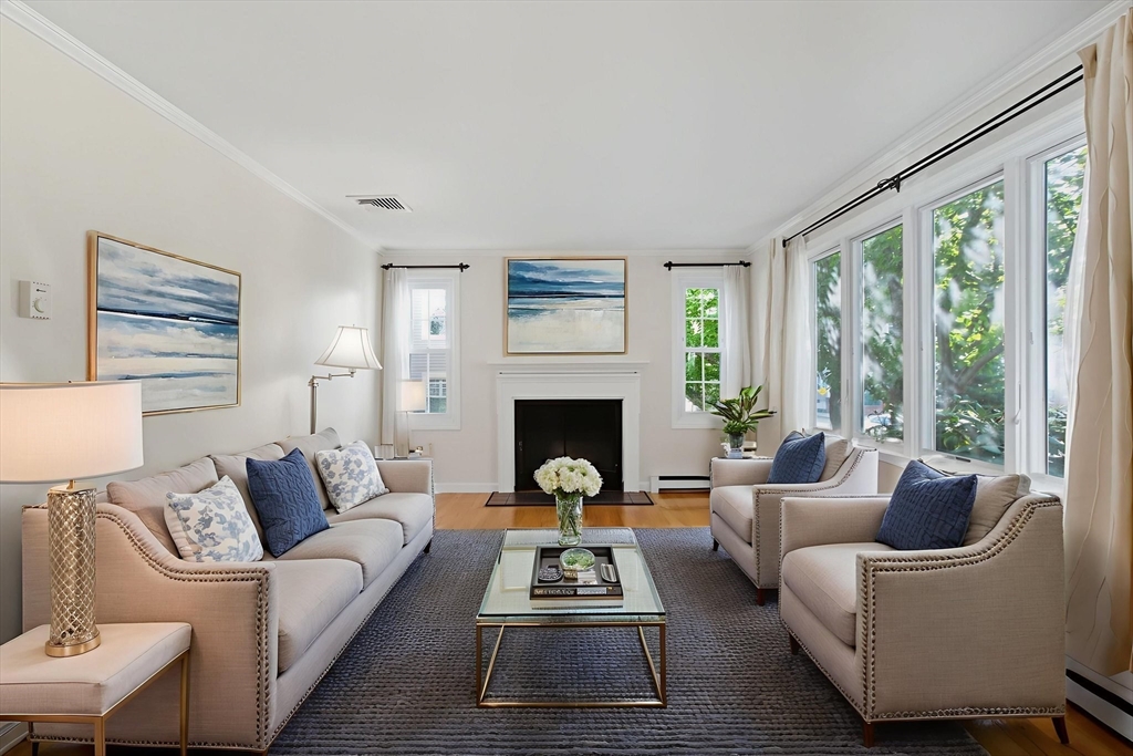 18 Hancock Ave 18