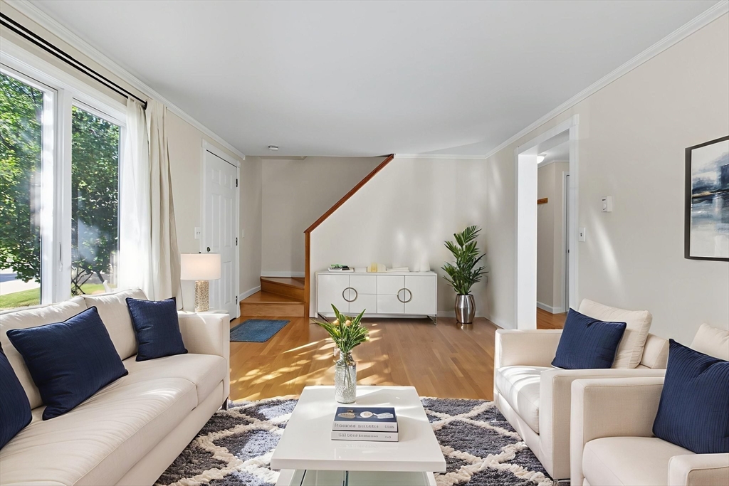 18 Hancock Ave 18