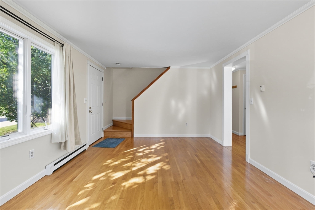 18 Hancock Ave 18