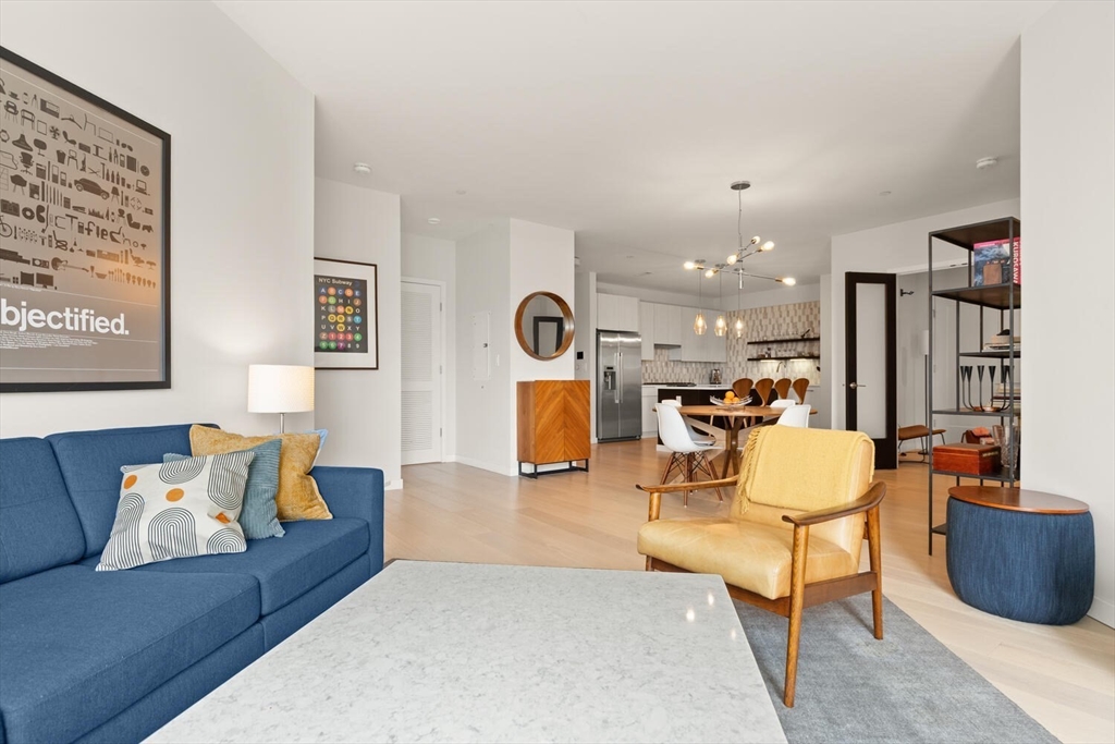 45 W 3rd St 512