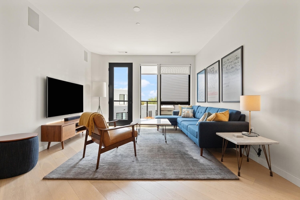 45 W 3rd St 512