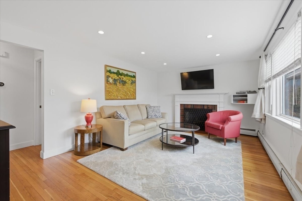 7 Pleasantdale Rd