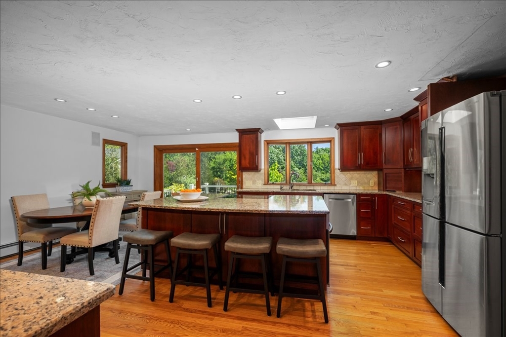 2 Fawcett Orchard Rd