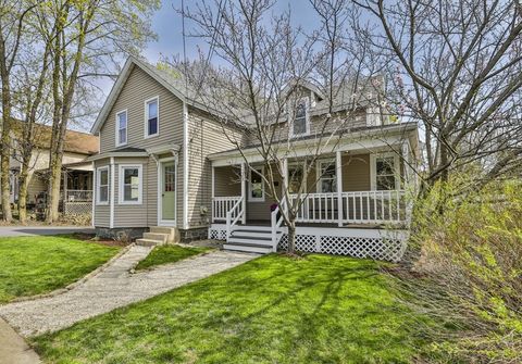 39 Acton Street, Maynard, MA 01754 - #: 73363298