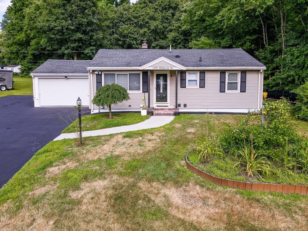 1295 Hildreth St, Dracut, MA Photo #1
