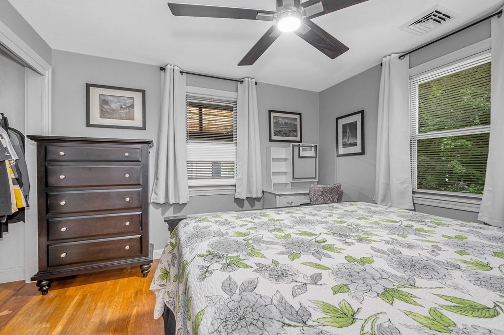 1295 Hildreth St, Dracut, MA Photo #15