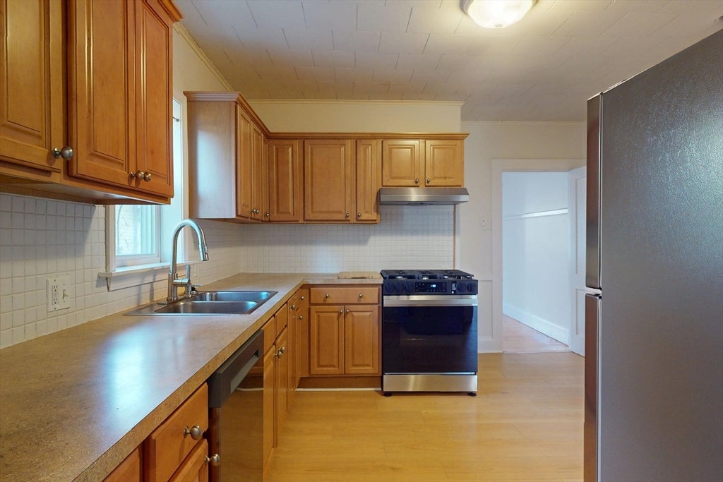 14 Park St #1, Waltham, MA, 14 Park St #1, Waltham, MA Photo #3