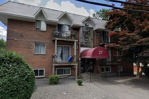 Photo of 27 Gordon Street #206, Framingham, MA 01702 (MLS # 73510465)