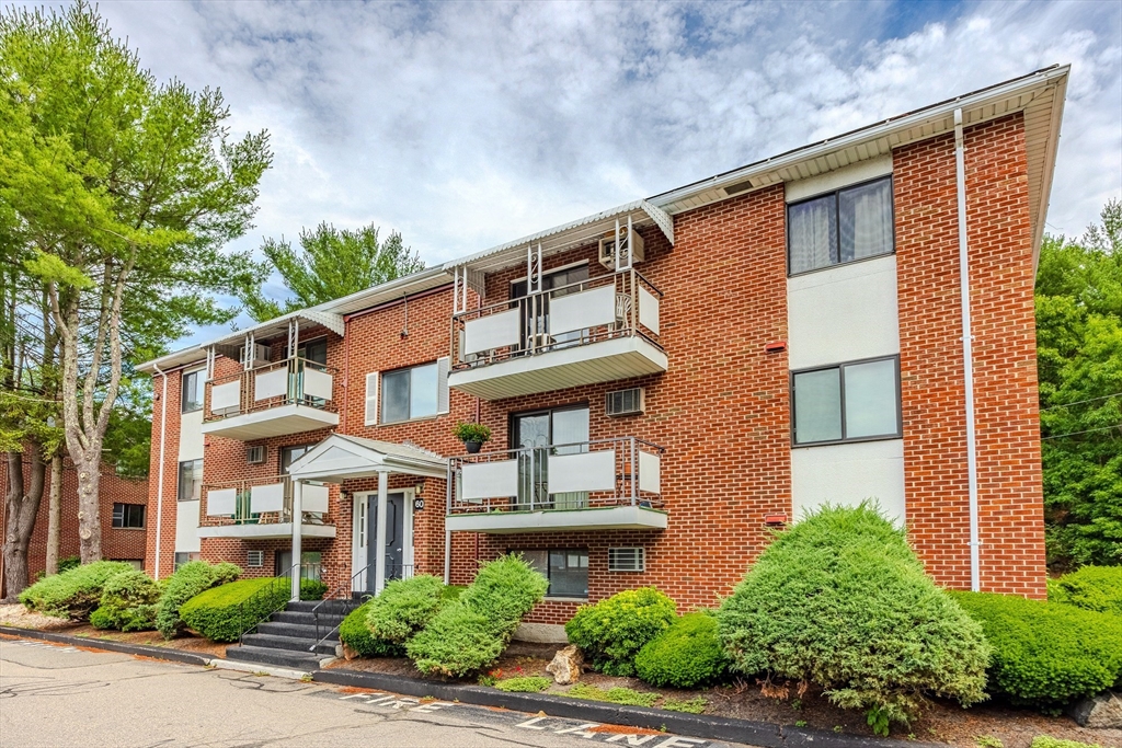 View Andover, MA 01810 condo
