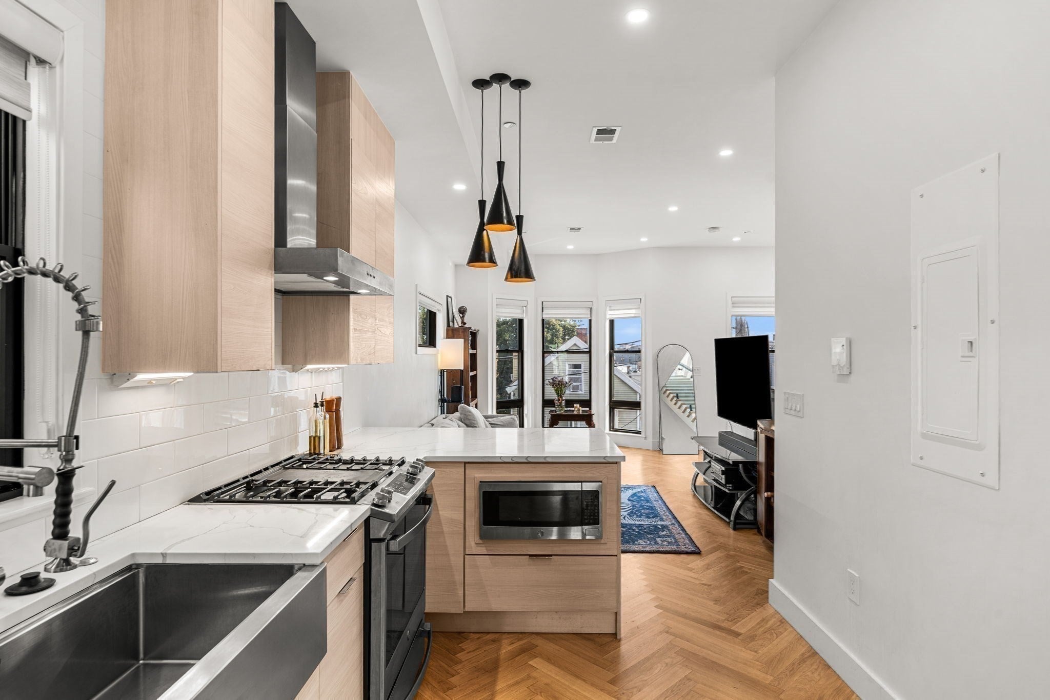 86 Princeton St 3