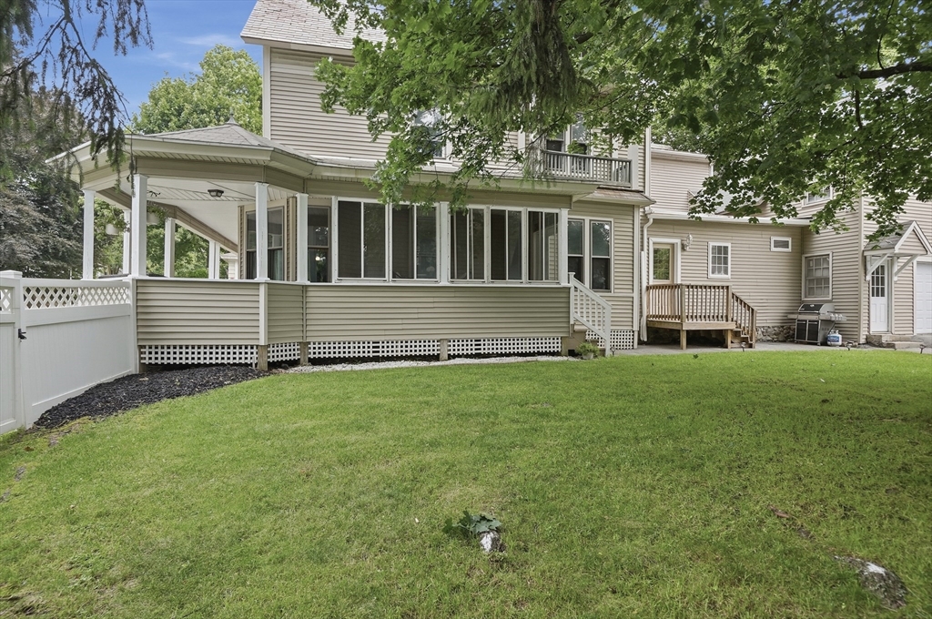 85 Burncoat Street, Worcester, MA Photo #38