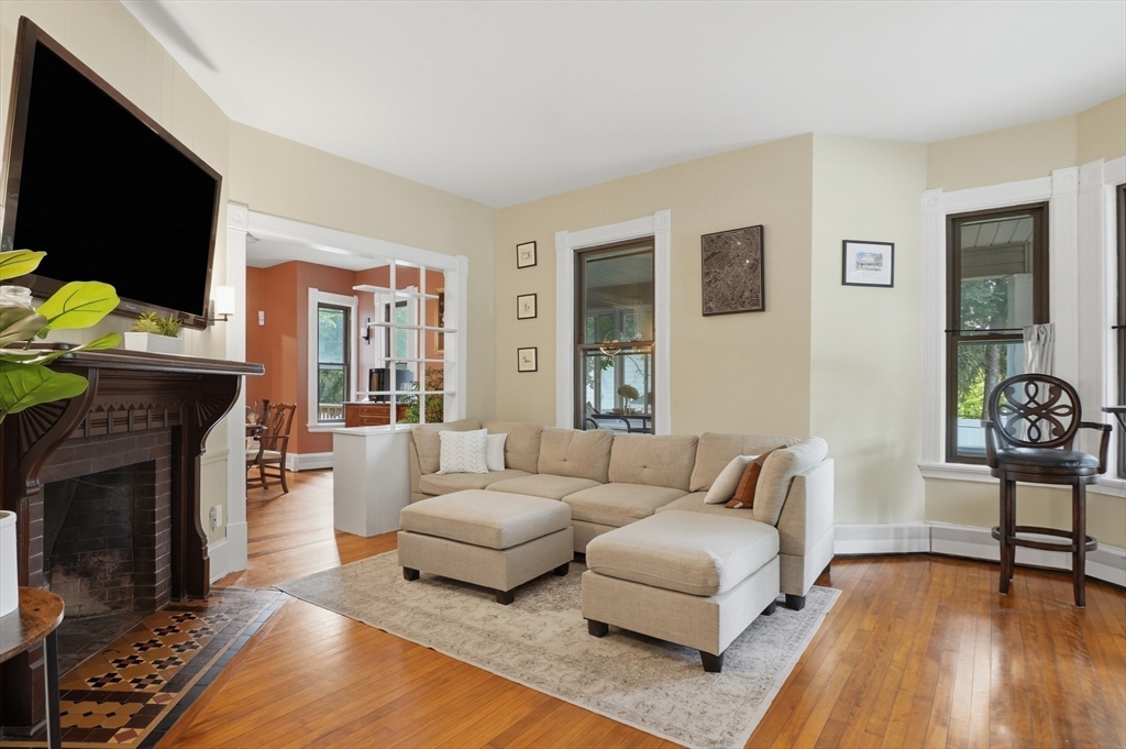 85 Burncoat Street, Worcester, MA Photo #7