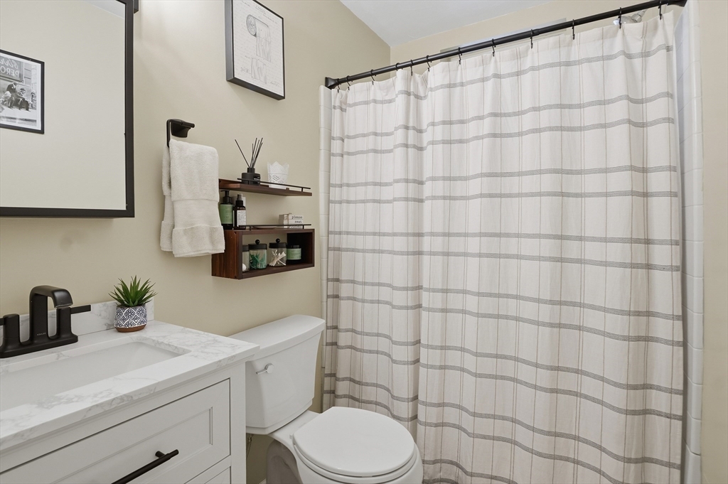 85 Burncoat Street, Worcester, MA Photo #22