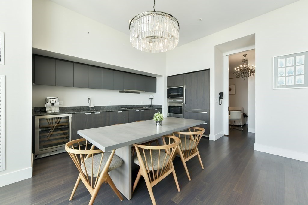 110 Stuart Street PH1